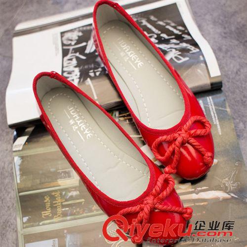 15年1月第四波新品 2015春新款歐美英倫布洛克復(fù)古圓頭低跟雕花系帶小皮鞋韓版女單鞋
