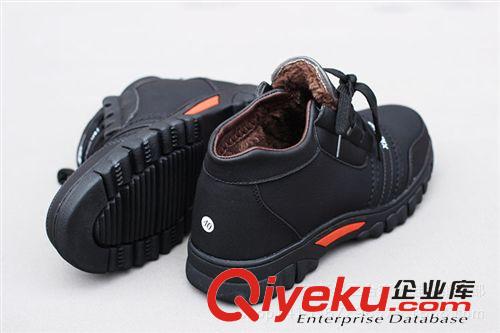 棉鞋 男棉鞋商務(wù)休閑zp鞋保暖防滑廠家?guī)齑嫖藏浾麊闻l(fā)處理