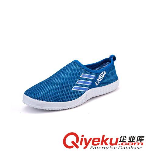 運(yùn)動(dòng)鞋2 201夏季網(wǎng)面運(yùn)動(dòng)鞋男鞋透氣網(wǎng)鞋女輕便跑步鞋一腳蹬情侶網(wǎng)布鞋子