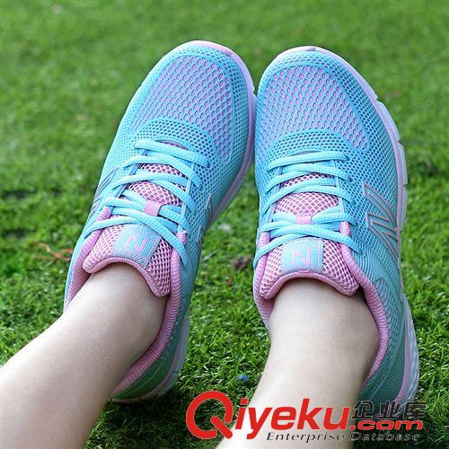 女鞋 批發15夏季女鞋透氣輕便休閑運動鞋韓版時尚N字跑步鞋網面慢跑鞋原始圖片3