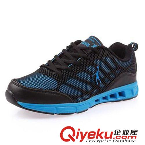 跑步鞋 阿里巴巴聯(lián)手工廠打造一手貨源批發(fā)網(wǎng) 福建鞋廠直銷休閑庫存男鞋原始圖片3