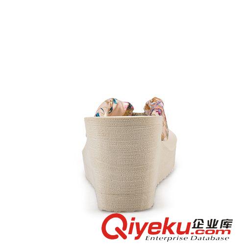 拖鞋 天天限量購 人字拖絲綢沙灘鞋 夏坡跟拖鞋 夾腳坡跟綢緞涼拖