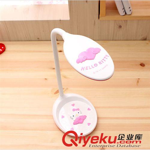 電子產(chǎn)品 韓國zphello kitty LED護眼臺燈 凱蒂貓書房可調(diào)光原始圖片2