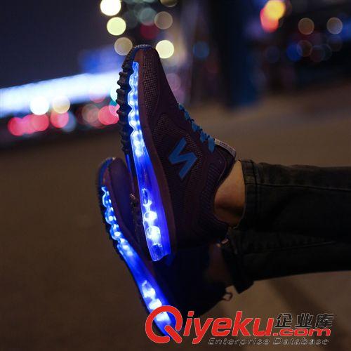 女鞋 2015新款情侶發光鞋led夜光鞋usb充電男女燈鞋低幫全掌氣墊跑鞋原始圖片3
