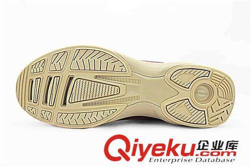 戶外運(yùn)動(dòng)鞋 品牌皮質(zhì)耐磨舒適男士休閑鞋 OEM/ODM代工 貼牌生產(chǎn) 下單研發(fā)訂做原始圖片3