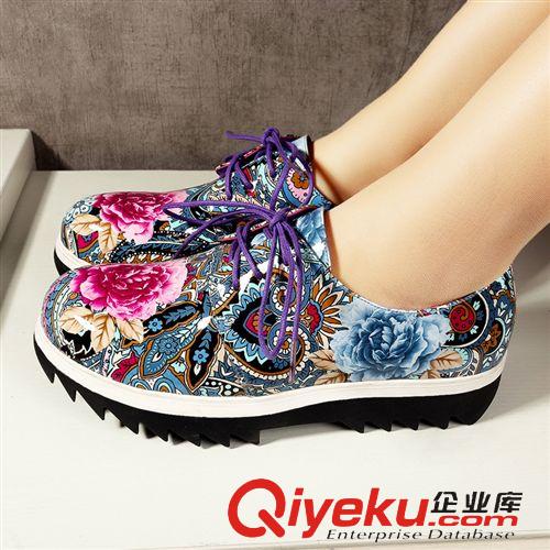 2015年1月新款 早春英倫風格現(xiàn)貨銷售圓頭深口碎花花朵zp女鞋女中跟鞋系帶單鞋原始圖片2