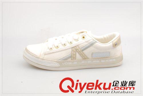 足下登 專柜zp足下登校園經(jīng)典休閑女鞋低幫四季 F7931原始圖片3