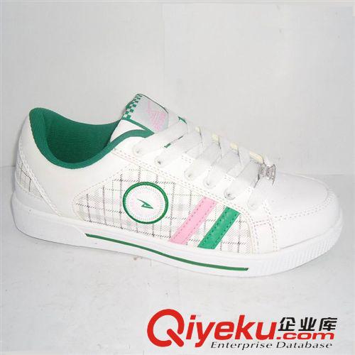 板鞋 秋冬季新款女休閑板鞋女鞋潮女百搭板鞋學(xué)生鞋zp批發(fā)86102