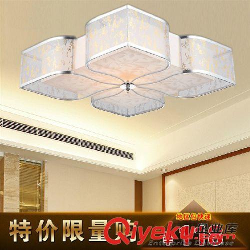 燈具 現(xiàn)代簡(jiǎn)約時(shí)尚創(chuàng)意宜家落地?zé)?臥室客廳個(gè)性護(hù)眼書(shū)房床頭落地臺(tái)燈