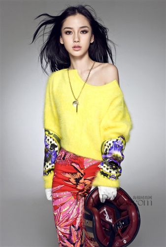 2014年10月份 2014秋冬新款歐美女裝楊穎同款長袖貼布印花絨毛毛衣批發K8531
