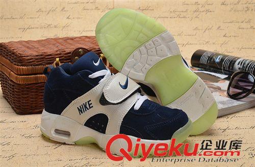 耐克nike 賴克大眼睛  女子籃球鞋 男子跑步鞋