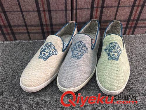 2015年男鞋 庫(kù)存批發(fā)跑鞋輕質(zhì)耐磨防滑減震戶外跑鞋男運(yùn)動(dòng)鞋4色