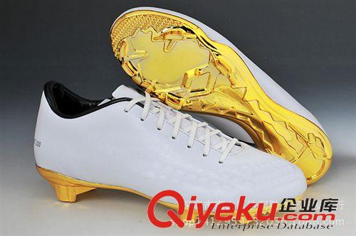 足球鞋 2014新款CR7足球鞋 刺客白金足球鞋 FG釘足球鞋 批發(fā)零售原始圖片2