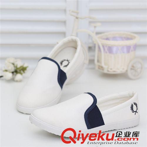女鞋 春款小清新低幫帆布鞋女鞋子韓版潮松糕厚底學(xué)生頂酷休閑平底
