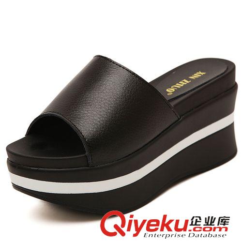 涼鞋-專區(qū) 2015廠家生產(chǎn)夏季清風(fēng)透氣涼爽女涼鞋時(shí)尚舒適厚低搖搖拖鞋女原始圖片3
