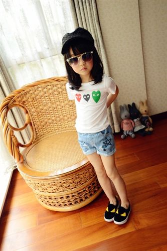2015年4月春夏款上新 貝童裝夏裝2015新款潮涂鴉刺繡云朵破洞中大女童牛仔短褲兒童熱褲原始圖片3
