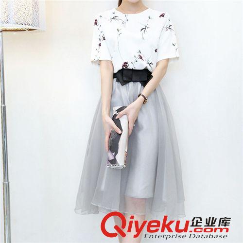 熱門系列 夏季3D立體字母短袖t恤女休閑寬松前段后長上衣潮