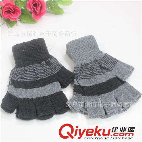季節(jié)用品 一元鐵馬潤(rùn)面油 精品國(guó)貨 馬油 日用百貨批發(fā)