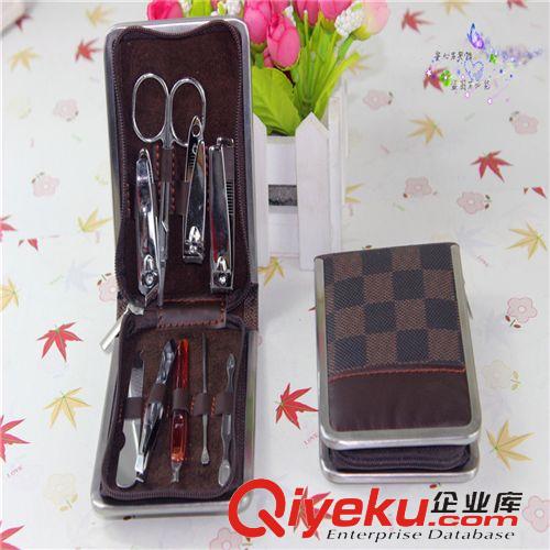 十元店精品貨源總匯 h122義烏美甲工具套裝 包鐵邊指甲刀剪九件套 9.9元 10元店貨源原始圖片2