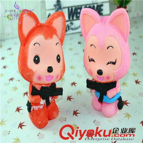 10元店工藝禮品 h卡通創(chuàng)意搪膠公仔摔不爛的存錢罐 10元店工藝禮品擺件貨源批發(fā)原始圖片3