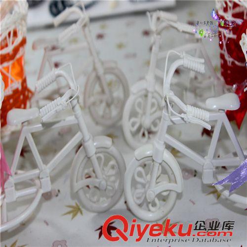 10元店置物收納 h韓版小號(hào)藤編三輪車(chē)置物籃子花籃10元店精品日用百貨貨源原始圖片2