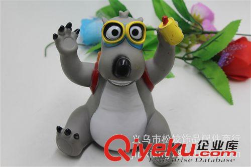 塑料、樹脂工藝品 兩元店工藝品批發(fā) 義烏2元小商品地?cái)偛少?塑料6寸仿金豬存錢筒