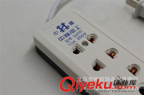 接線插座 義烏2元店日用面貨源批發 超值產品生活家局必備 9孔帶線電插板原始圖片3