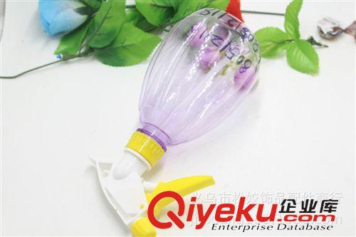 其他家務清潔用具 兩元店生活日用品批發 義烏小商品貨源采購 107塑料彩色噴壺原始圖片2