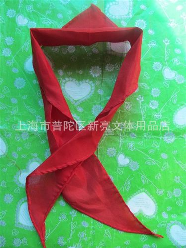學習用品 廠家直銷 少先隊員用圍繞型打結紅領巾三角巾1.2米仿絲棉布紅領巾原始圖片3