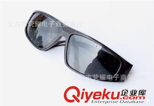 飾品專(zhuān)區(qū) 四件套指甲刀加耳勺 義烏化妝品批發(fā)產(chǎn)品 兩元批發(fā)商品 兩元商品
