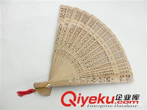 季節(jié)產(chǎn)品 日用百貨批發(fā) 香木扇 木扇  折疊扇  一元二元專批 廠家直銷原始圖片3