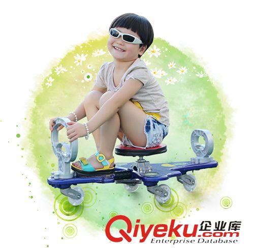 滑板 活力板 專利產(chǎn)品兒童臂力健身車搖擺活力車閃光輪廠家直銷原始圖片3