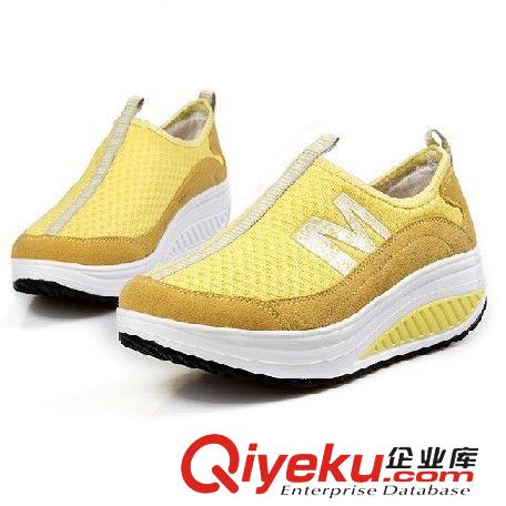 zp女鞋 新品tj爆版半價單鞋成年整單春季現貨防水臺搖搖鞋異形跟女鞋