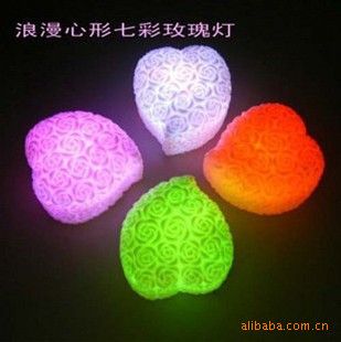 七夕特賣 心形玫瑰七彩小夜燈 浪漫情人節(jié)禮品 LED玫瑰燈電子禮品促銷批發(fā)原始圖片3