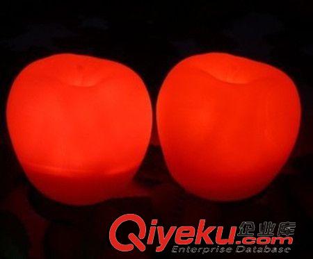 新品上架 圣誕節(jié)平安夜禮品 七彩發(fā)光創(chuàng)意蘋果小夜燈 節(jié)慶活動(dòng)促銷玩具禮物原始圖片2