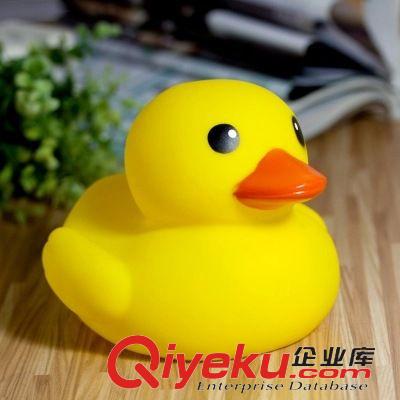 趣味玩具 香港大黃鴨塑料BB哨小黃鴨子戲水兒童嬰兒洗澡玩具搪膠橡膠鴨批發原始圖片3