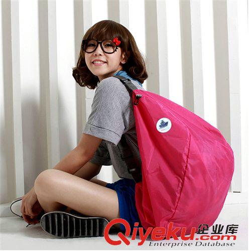 tuban商務(wù)旅行 折疊超大容量戶外旅行雙肩背包 韓女款版超輕登山皮膚包 含收納袋原始圖片3