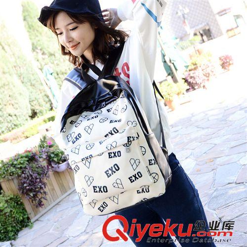 按價格區(qū)分 2015新款中學(xué)生帆布書包女韓版可愛背包時尚休閑胡子雙肩包批發(fā)