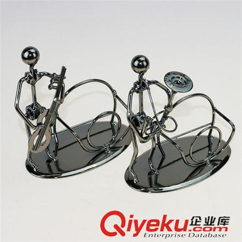 禮品工藝品 新款創意鐵人手機架小鐵人樂隊 家居擺件收納置物架義烏精品批發原始圖片2
