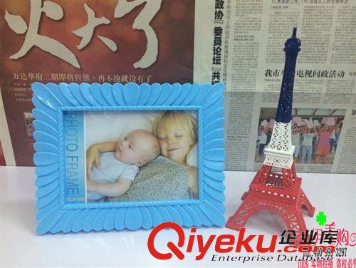 相框 工藝品批發(fā) 7寸塑料相框 藝術(shù)立式畫框 簡(jiǎn)約典雅 十元店貨源原始圖片2