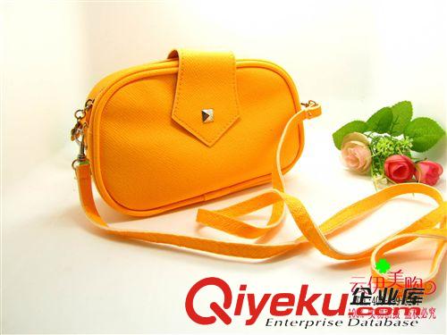 包類 韓國(guó)條紋黑蕾絲邊化妝包便攜包收納洗漱包十元/9.9店貨源義烏批發(fā)