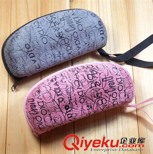 2015年夏季產品 夏季必備 花生字母眼鏡盒 抗壓拉鏈眼鏡盒 墨鏡盒太陽鏡盒批發原始圖片2