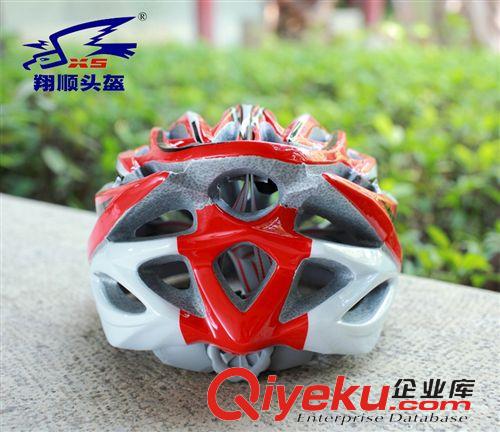 自行車騎行頭盔 廠家生產(chǎn)輪滑防護(hù)頭盔 自行車一體騎行頭盔 成人防護(hù)頭盔護(hù)具tj原始圖片3