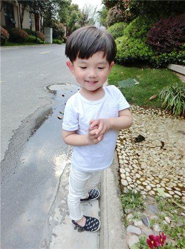 2015夏裝{dy}波 「比伊潮童」2015夏款 男童韓版短袖上衣小童純色打底衫潮男童T恤