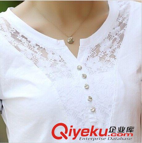 針織 T恤 短袖T恤女夏 韓版時尚修身V領t恤 蕾絲蝴蝶印花白色短袖t恤上衣原始圖片3