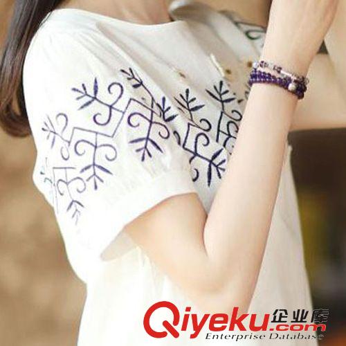 2015新款棉麻產(chǎn)品 森女可愛日系清新寬松刺繡花朵白色學(xué)院風(fēng)短袖棉麻連衣裙原始圖片2