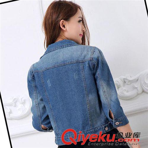 牛仔系列 新款女裝韓版百搭中袖修身破洞淺色牛仔上衣   一件代發原始圖片2