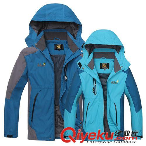 戶外沖鋒衣褲 廠家批發(fā)情侶款沖鋒衣男女戶外防水登山服網(wǎng)里透氣吸汗速干服