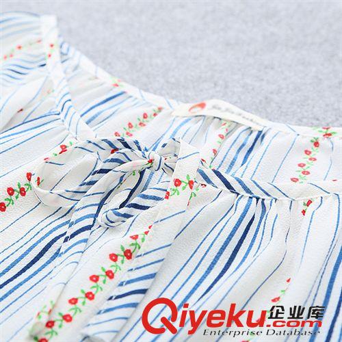 2015年6月新品 2015夏季新款女士襯衫  韓版時(shí)尚可愛條紋雪紡碎花五分袖娃娃襯衫