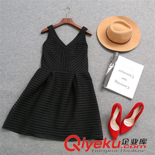 2015年4月新品 2015新款夏季女裝  簡潔純色U型彈力修身打底運動背心吊帶衫批發